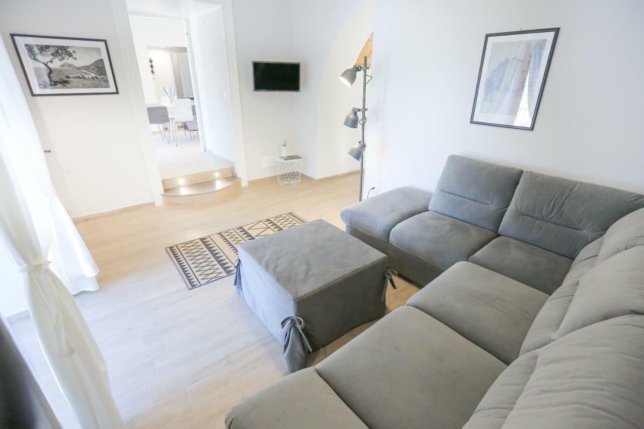 Casa Sul Mare Apartment เชฟาลู ภายนอก รูปภาพ